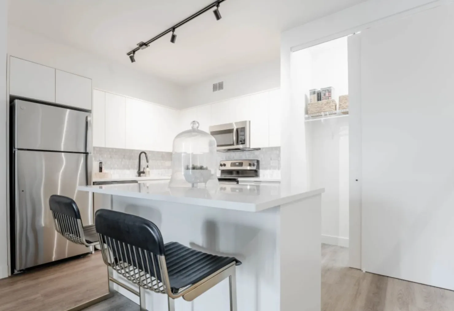 21 E Chestnut St, , 60611, USA 60610-unit#STUDIO-Chicago-IL