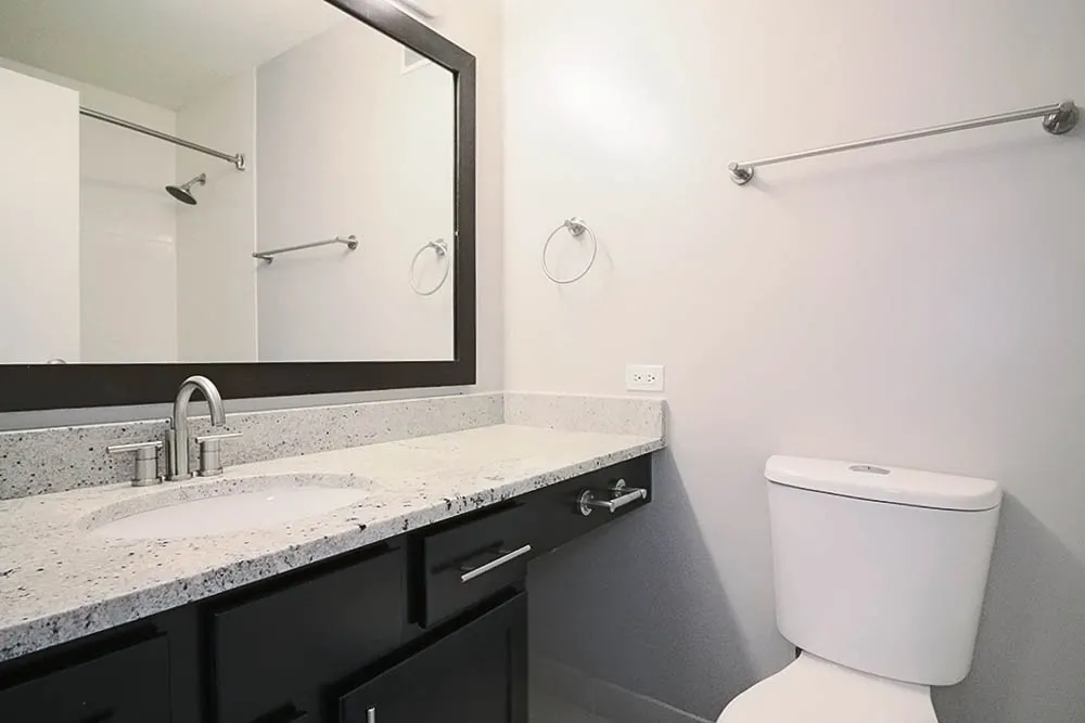 77 W Huron St, ,  60654, USA 60654-unit#2/2-Chicago-IL