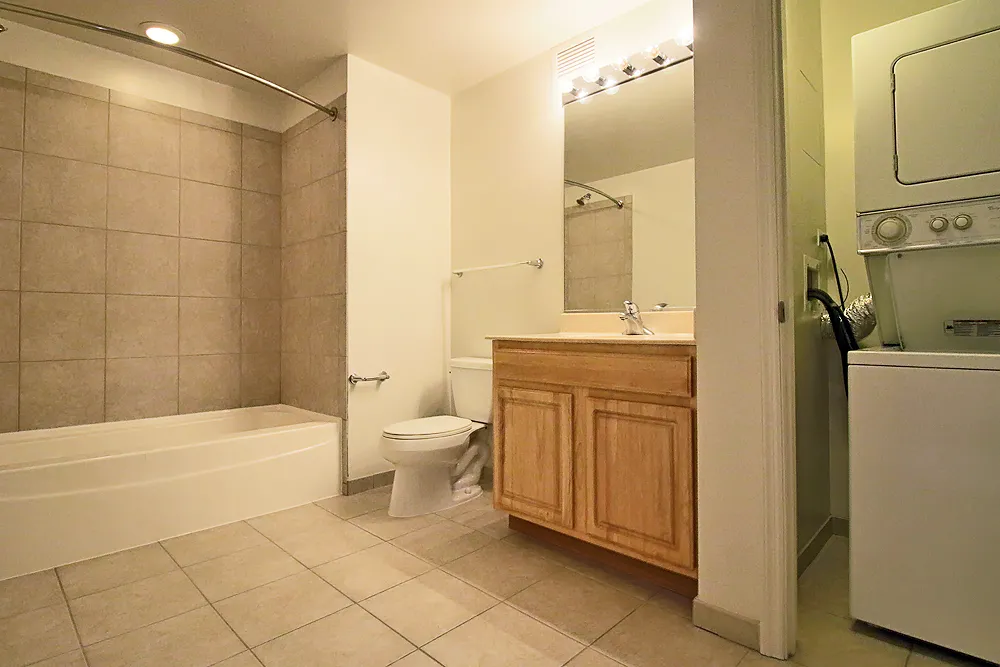 353 N Desplaines St, ,  60661, USA 60661-unit#STUDIO-Chicago-IL