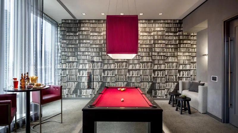 111 W Wacker Dr, ,  60601, USA 60601-unit#2/2-Chicago-IL