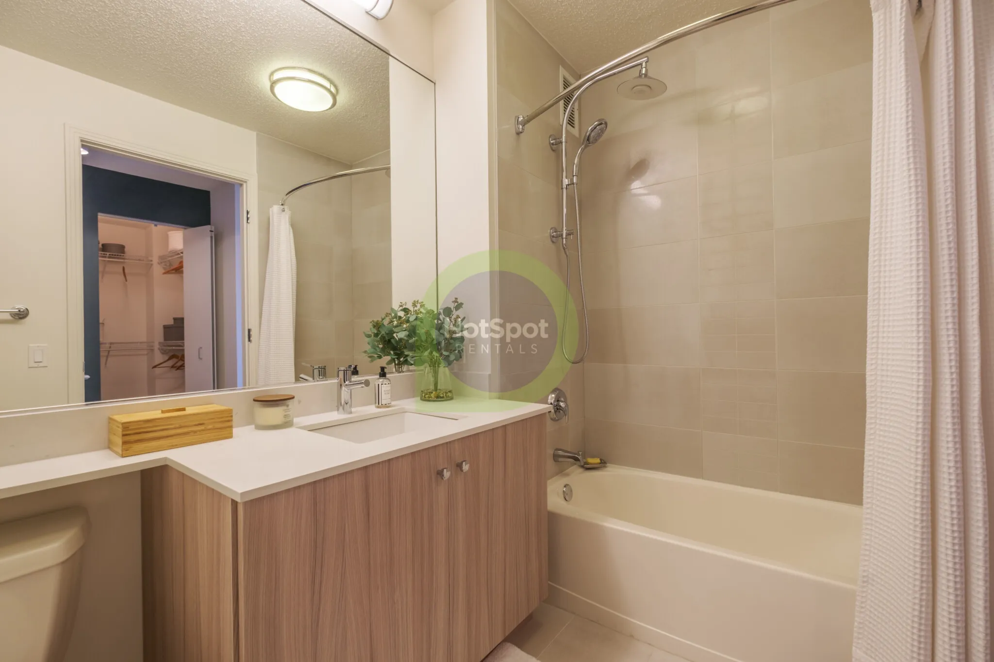 520 N Kingsbury St, , 60654, USA 60654-unit#CONVERTIBLE-Chicago-IL