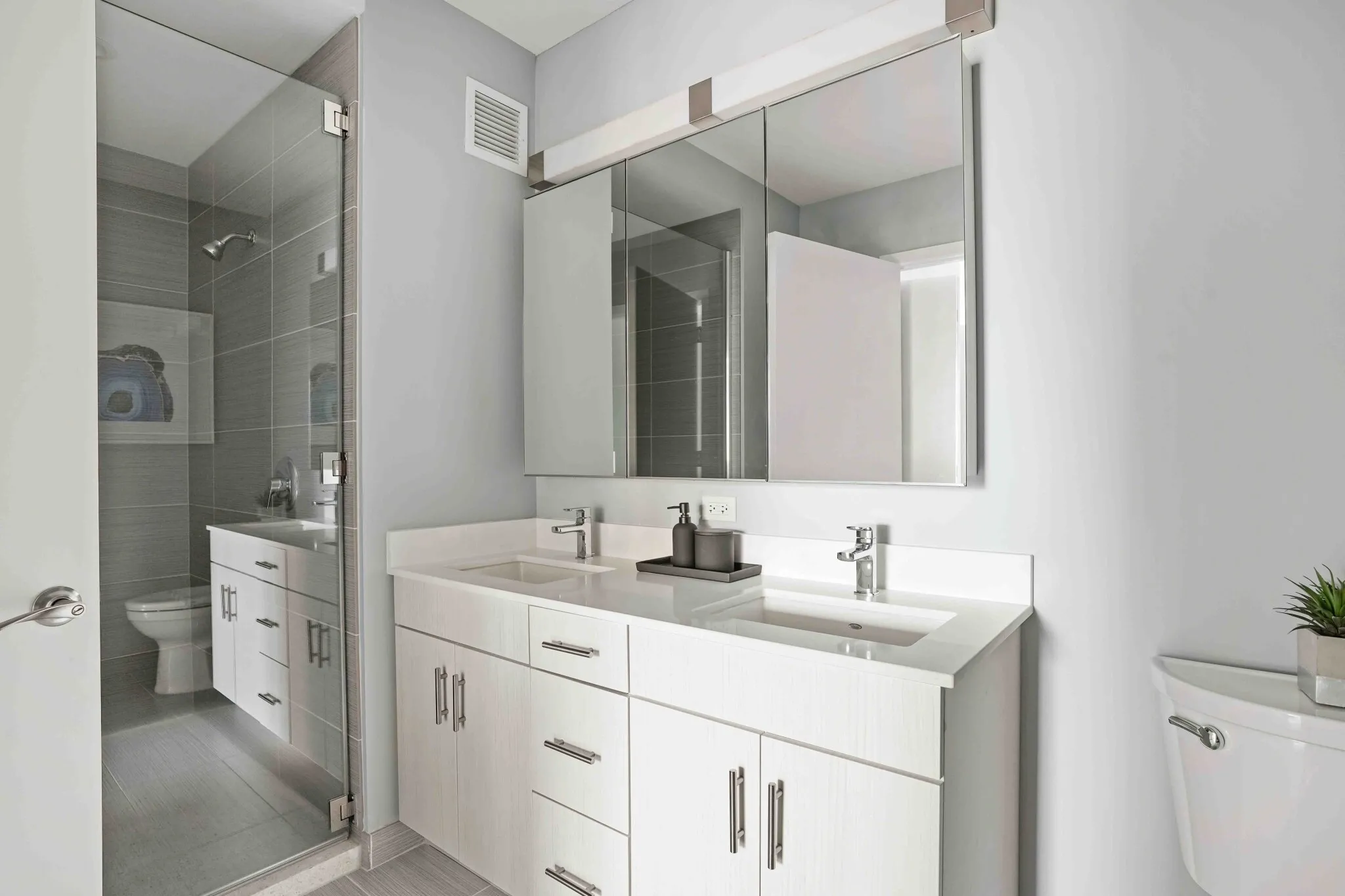 1001 South State, ,  60605, USA 60605-unit#2/2-Chicago-IL