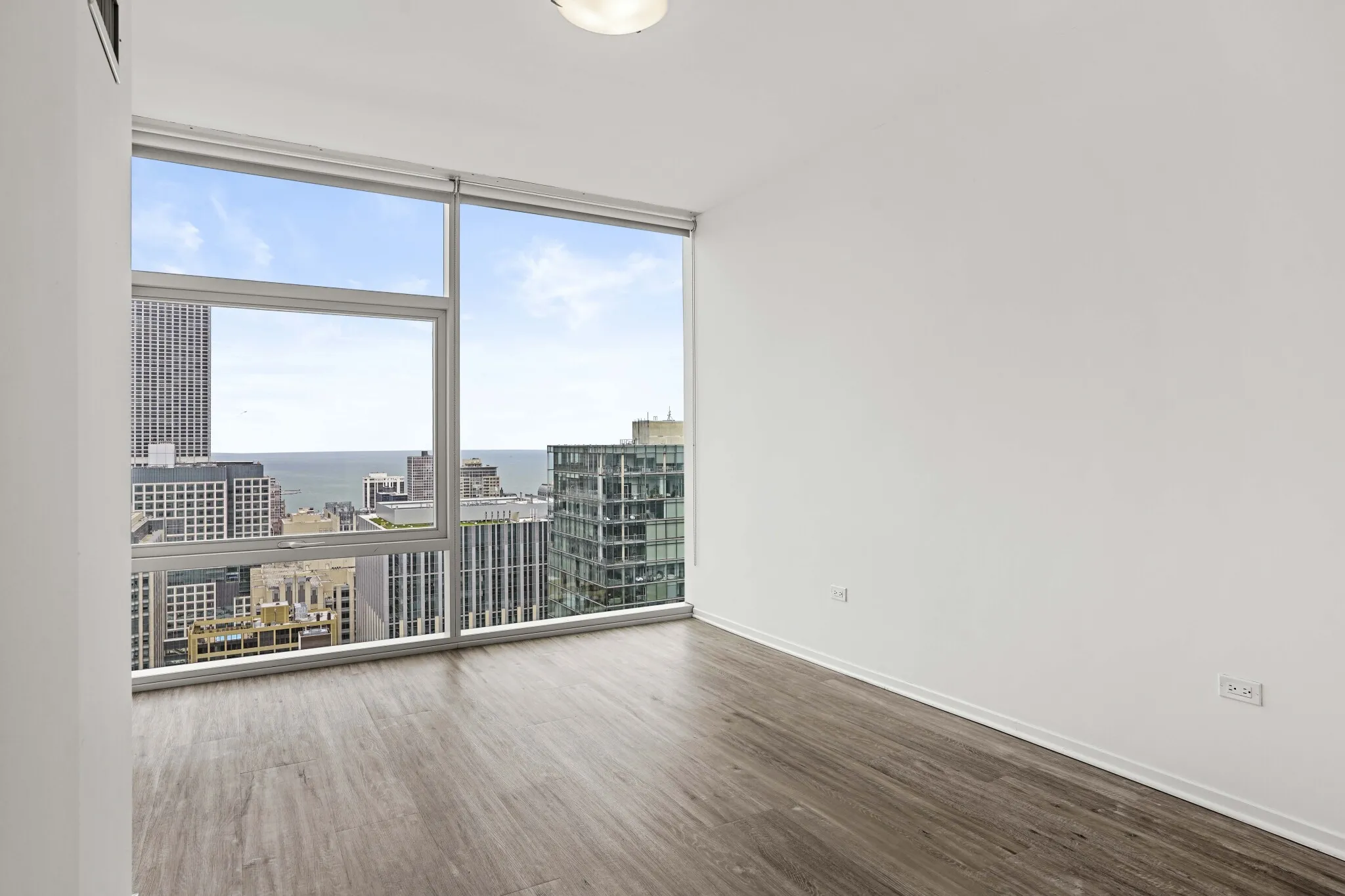 220 E Illinois St, ,  60611, USA 60611-unit#2/2-Chicago-IL