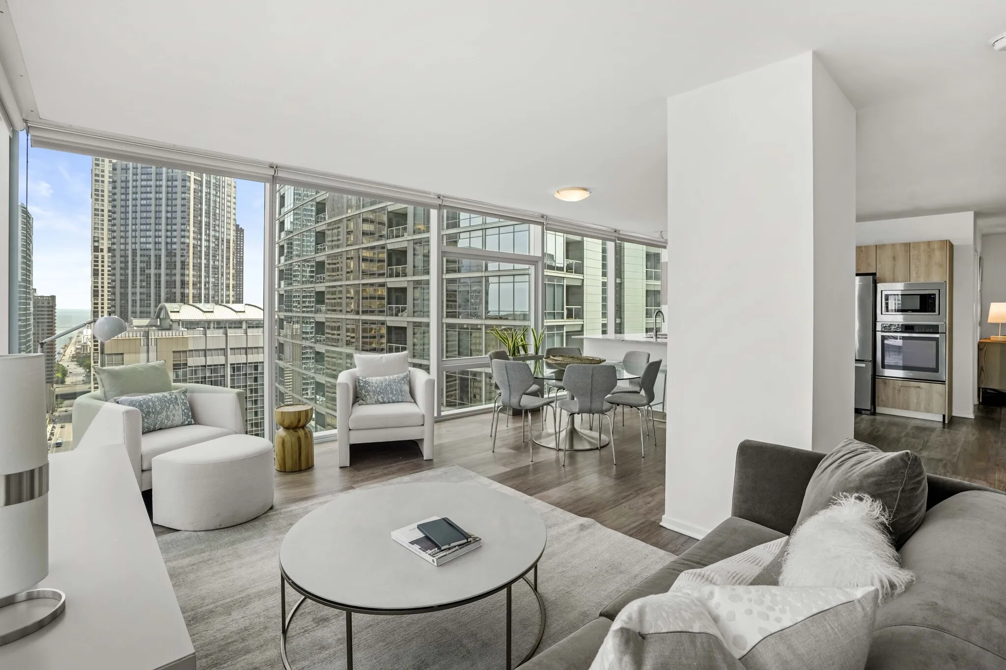 220 E Illinois St, ,  60611, USA 60611-unit#3/2-Chicago-IL