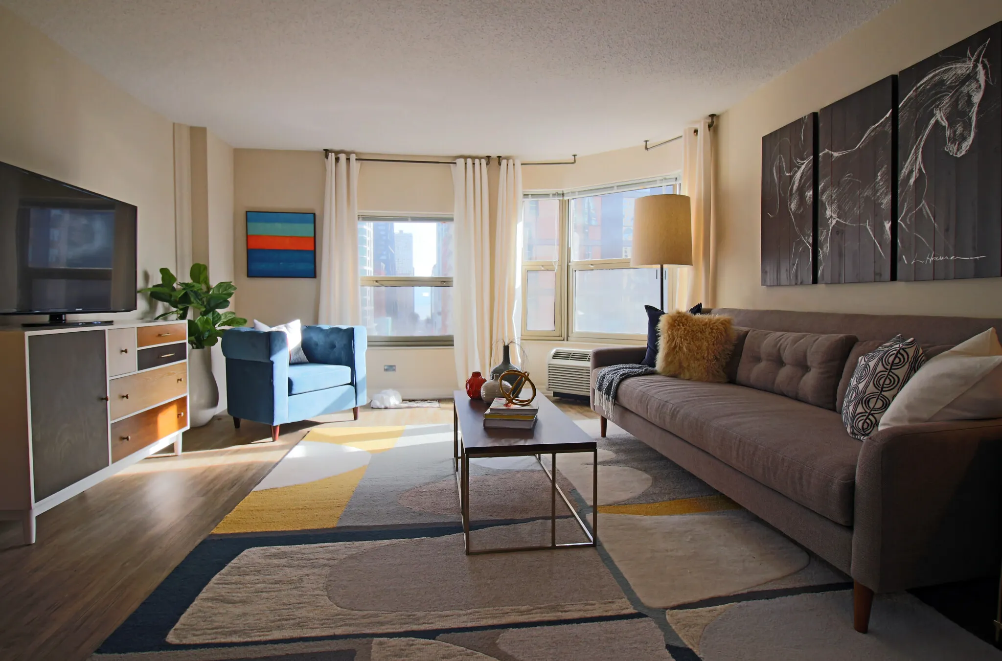 8 W Chestnut St, ,  60610, USA 60610-unit#CONVERTIBLE-Chicago-IL