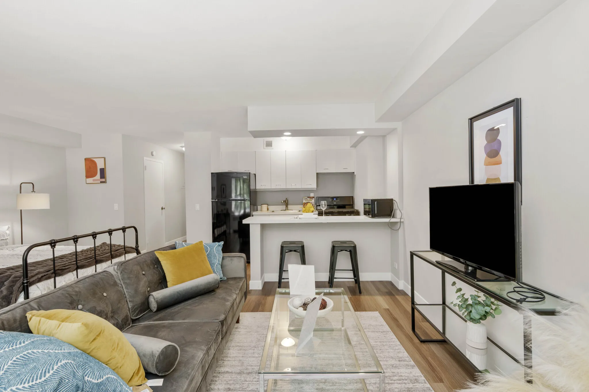 1350 N Lake Shore Dr, ,  60610, USA 60610-unit#STUDIO-Chicago-IL