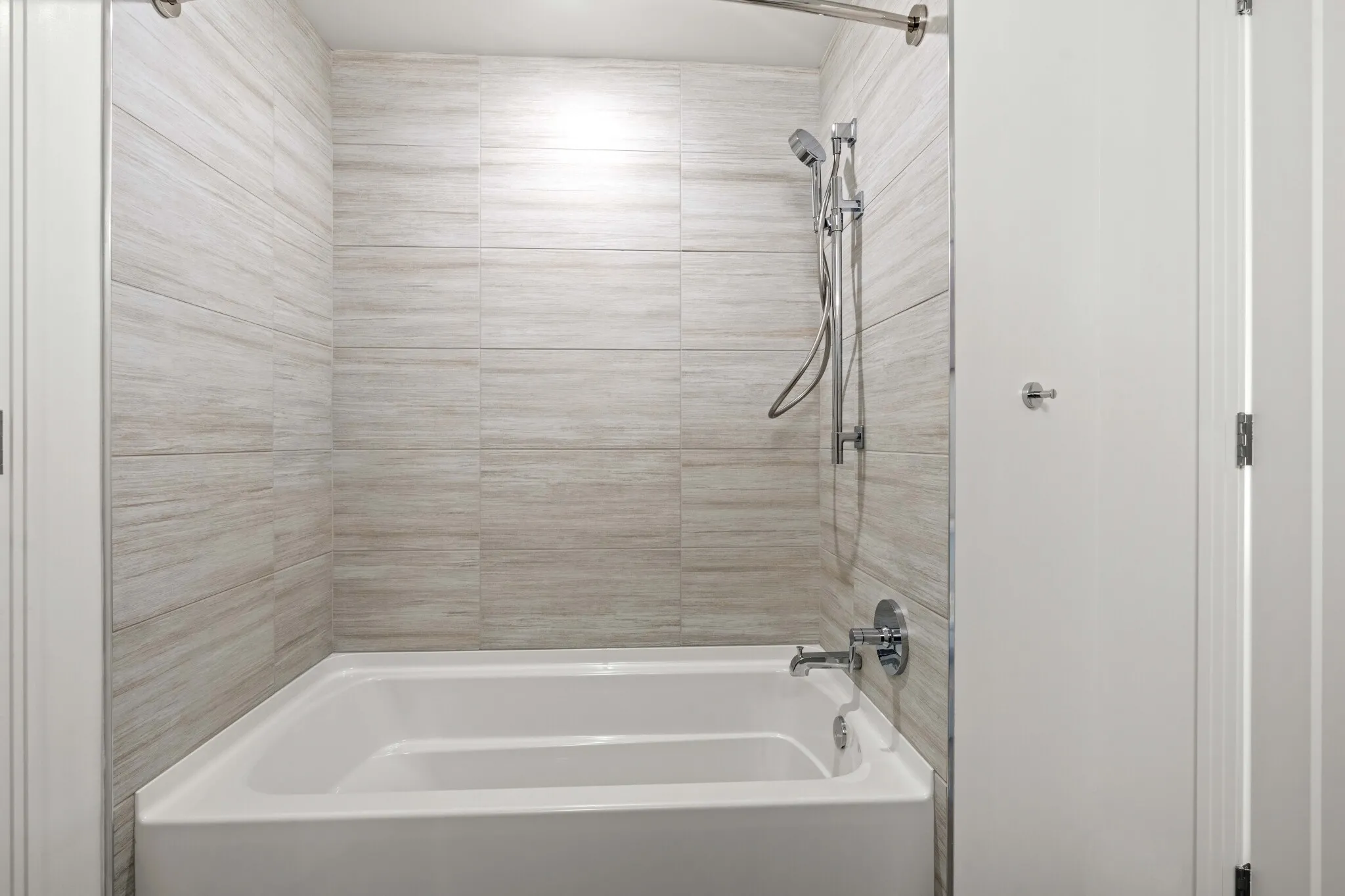 350 N Canal St, ,  60654, USA 60606-unit#2/2.5 DEN PENTHOUSE-Chicago-IL