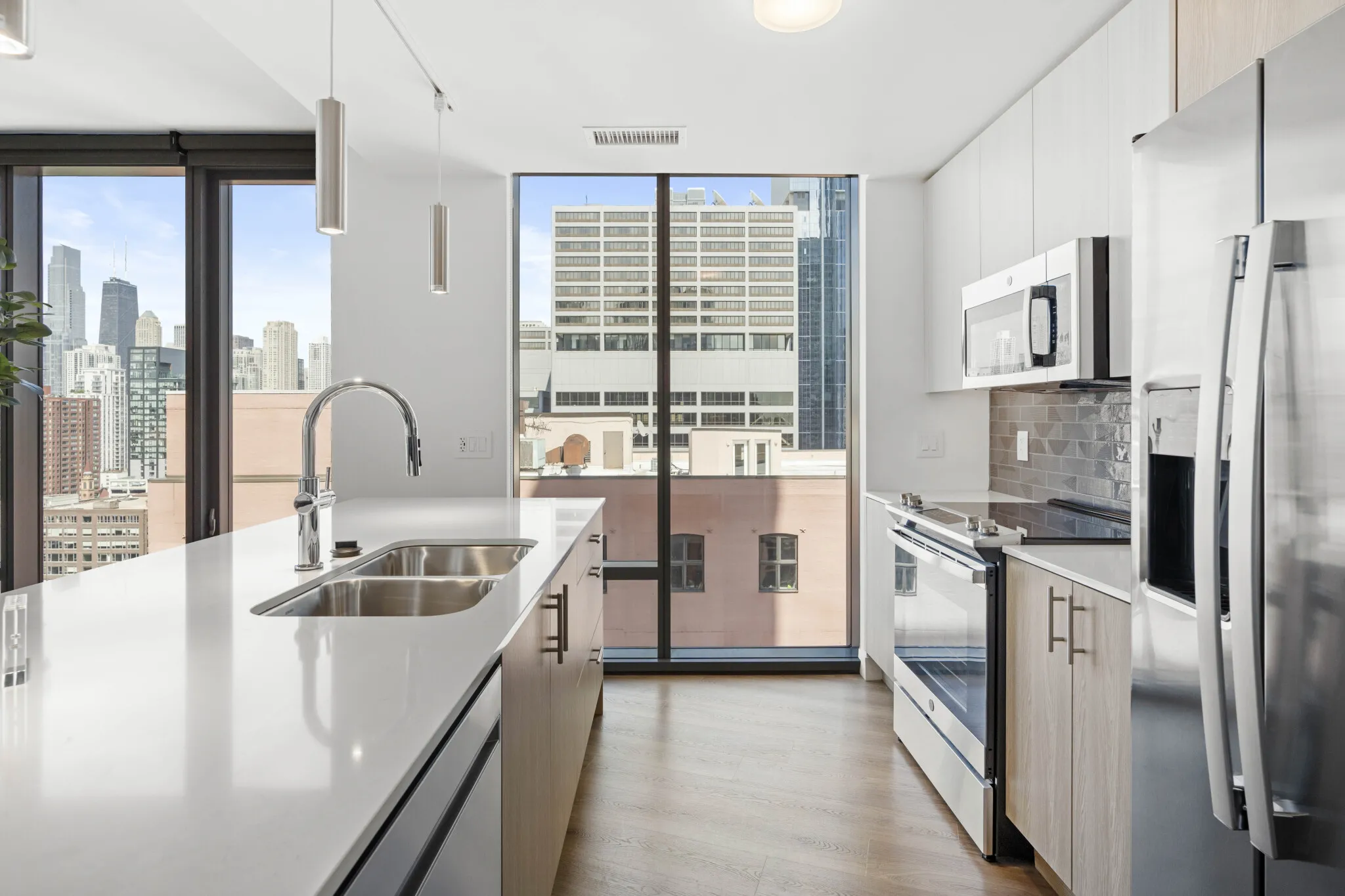 350 N Canal St, ,  60654, USA 60606-unit#2/2.5 DEN PENTHOUSE-Chicago-IL