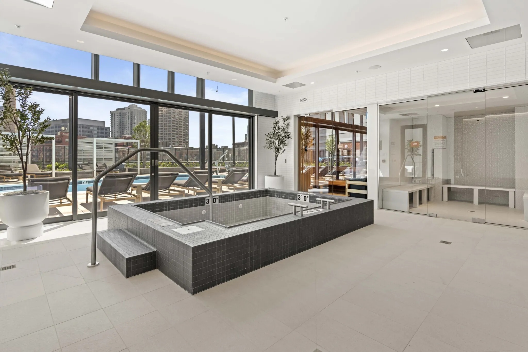 350 N Canal St, , 60654, USA 60606-unit#1/1 DEN PENTHOUSE-Chicago-IL