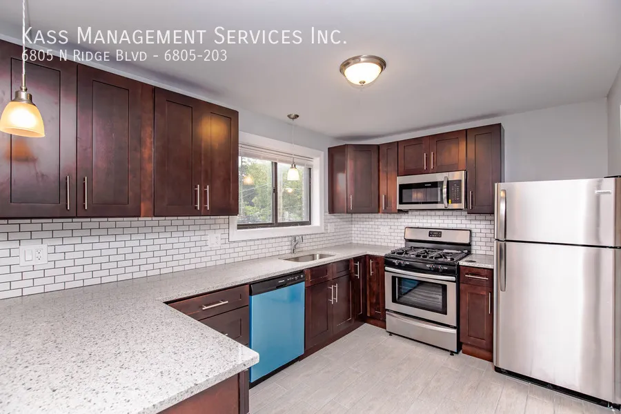 6801 N Ridge Blvd, , 60645, USA 60645-unit#6805-203-Chicago-IL