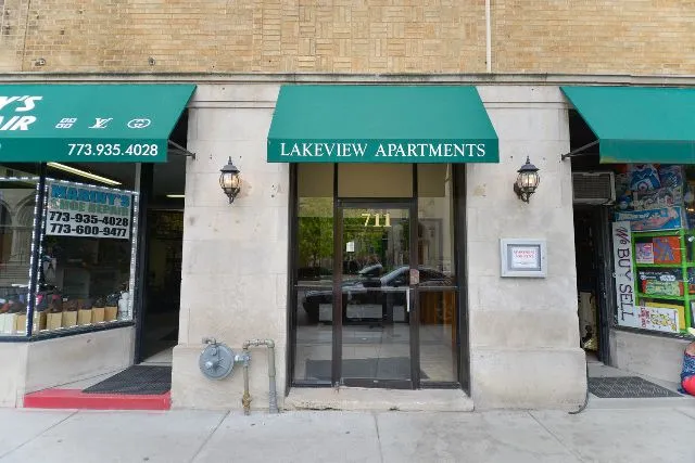 711 W Belmont Ave, , 60657, USA 60657-unit#301-Chicago-IL