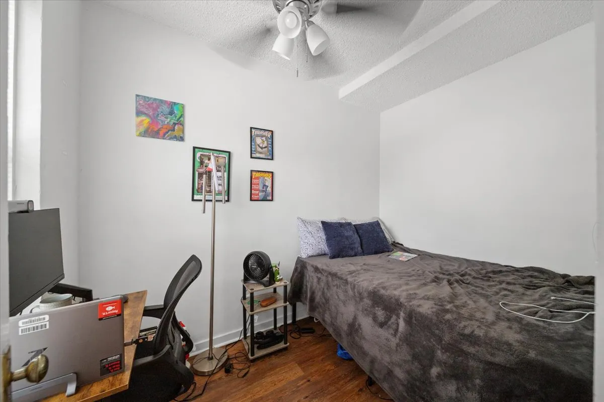 3727 N Pine Grove Ave, ,  60613, USA 60613-unit#203-Chicago-IL