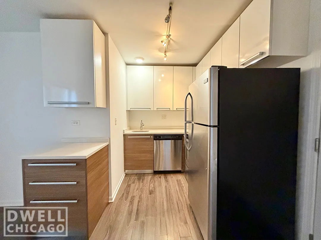 925 W Carmen Ave, ,  60640, USA 60640-unit#2E-Chicago-IL