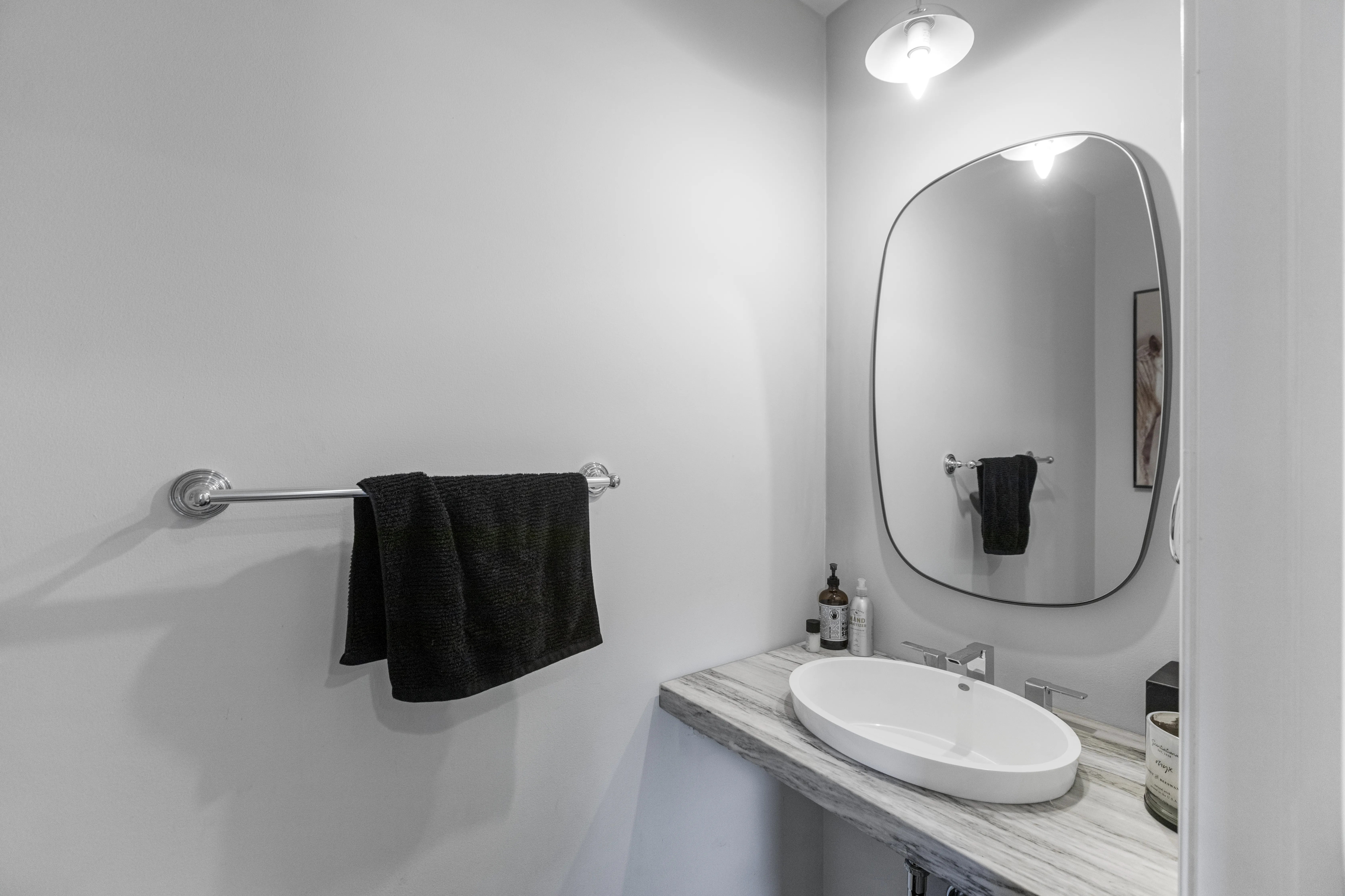 720 W Evergreen Ave, ,  60610, USA 60610-Chicago-IL