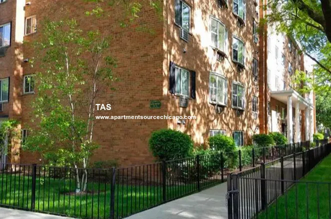 3825 N Pine Grove Ave, , 60613, USA 60613-unit#401-Chicago-IL