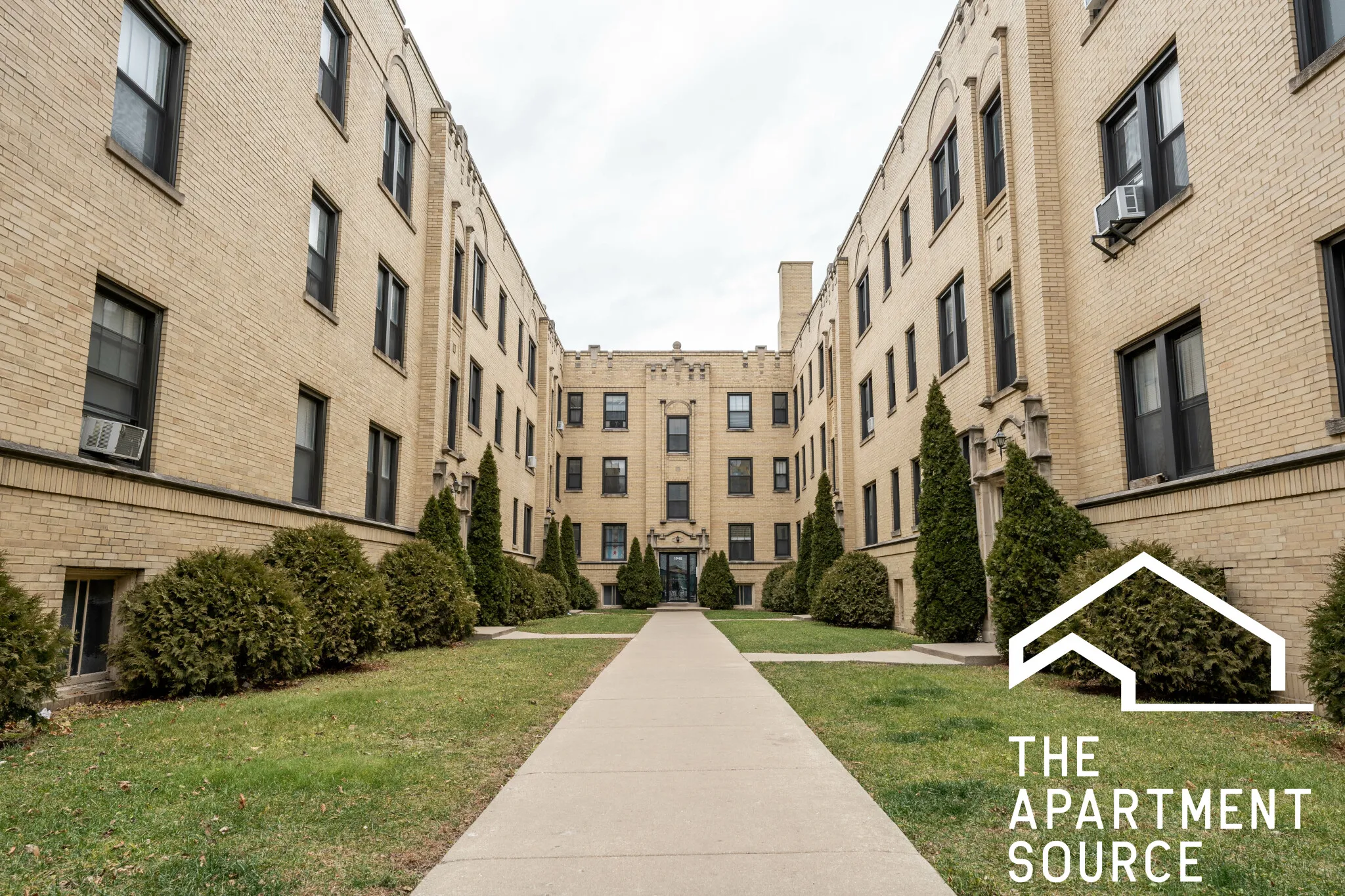 Ravenswood Apartments For Rent 1 Bedroom, 1 Bathroom At 1944 W Wilson Ave 2N