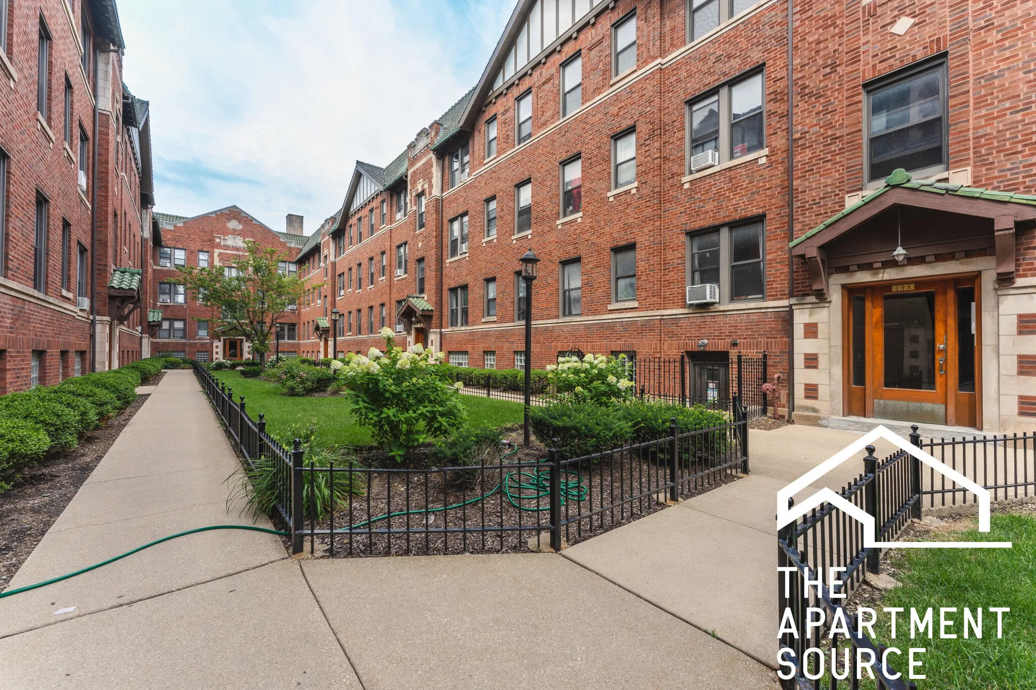 3306 W Schubert Ave, , 60647, USA 60647-unit#2L-Chicago-IL