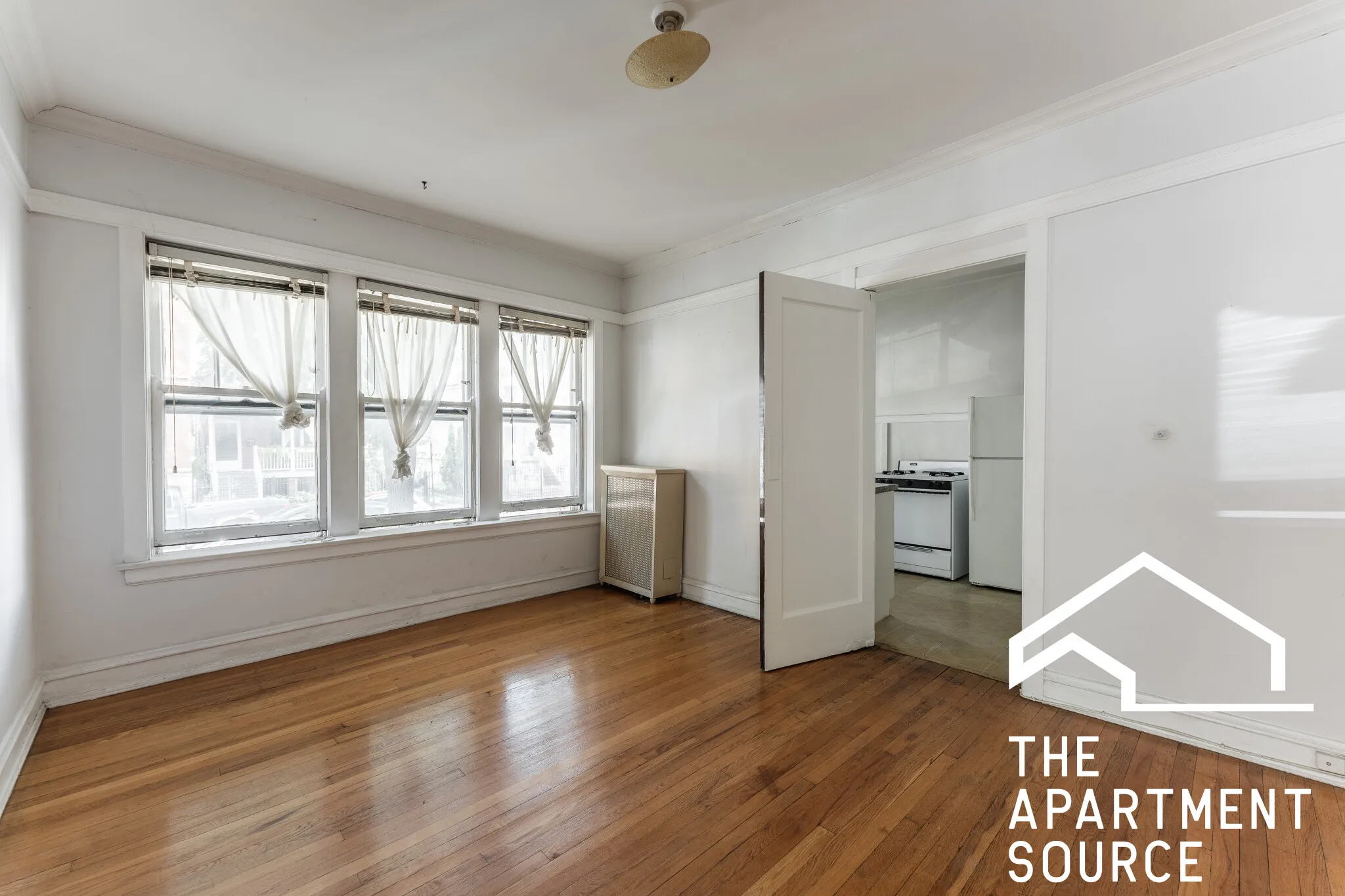 Ravenswood Apartments For Rent 1 Bedroom, 1 Bathroom At 1923 W Winnemac Ave 1