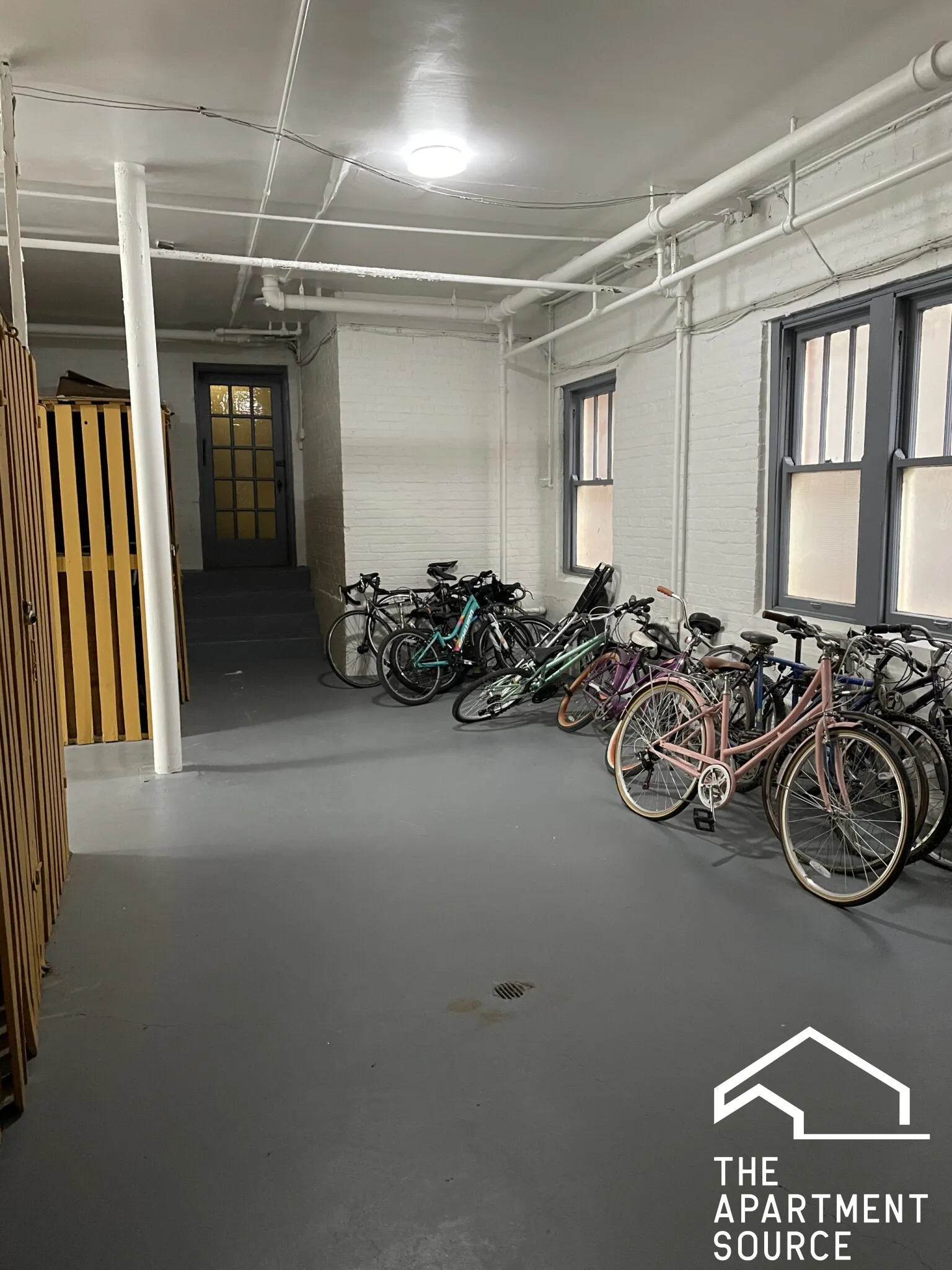 3146 S Harlem Ave, Riverside,  60546, USA 60546-unit#2D-Berwyn-IL