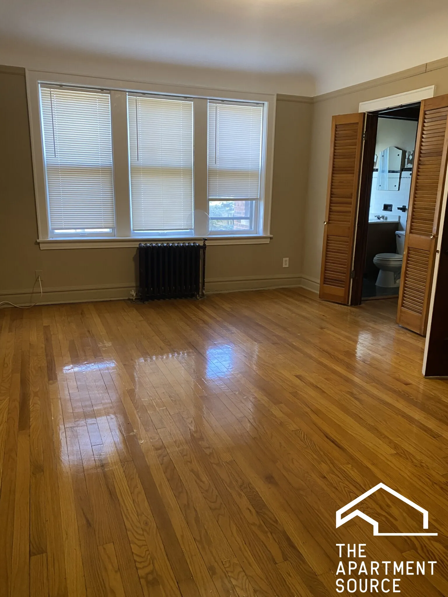 3150 S Harlem Ave, Riverside,  60546, USA 60546-unit#3H-Berwyn-IL