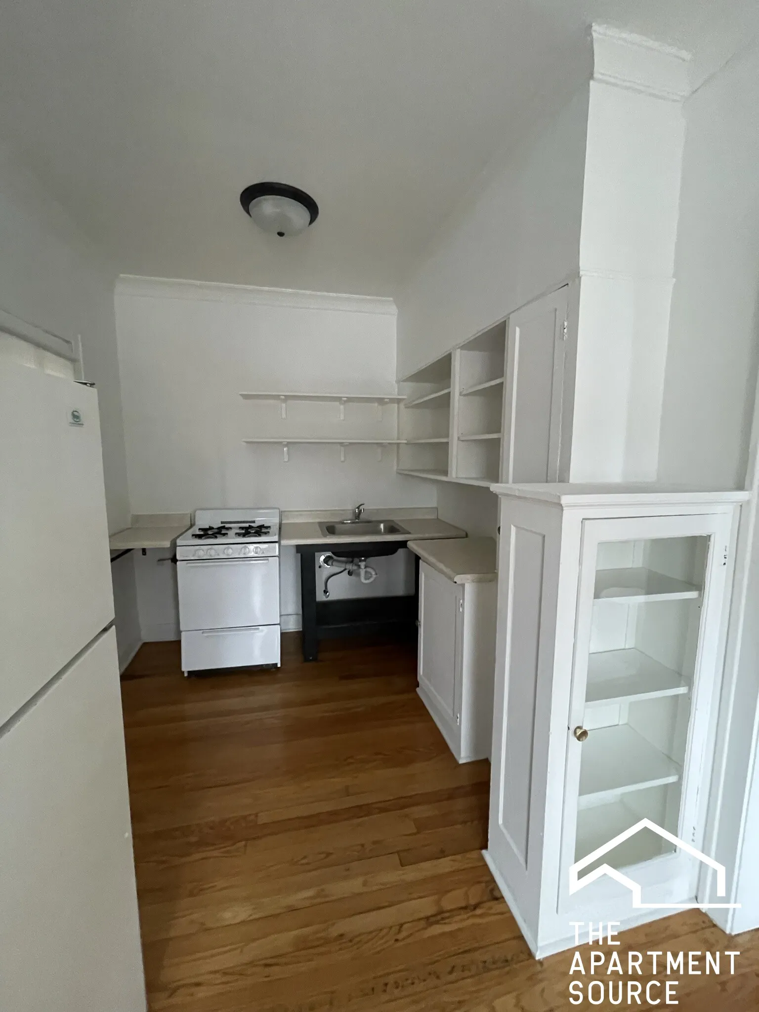 North Riverside,  60546, USA 60546-unit#2F-Berwyn-IL