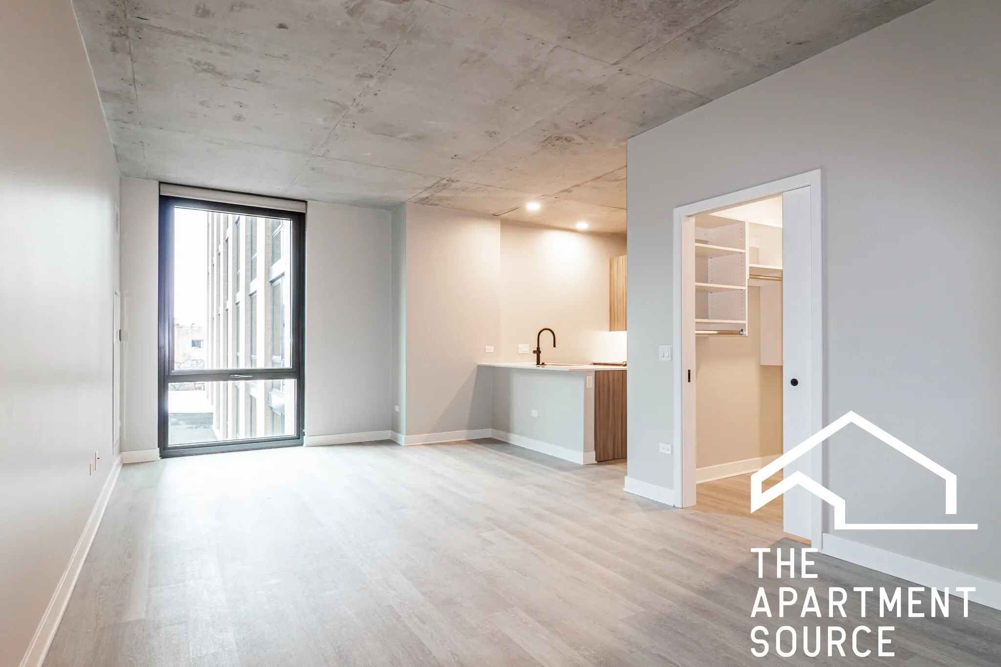 4611 N Broadway, , 60640, USA 60640-unit#LARGE STUDIO-Chicago-IL