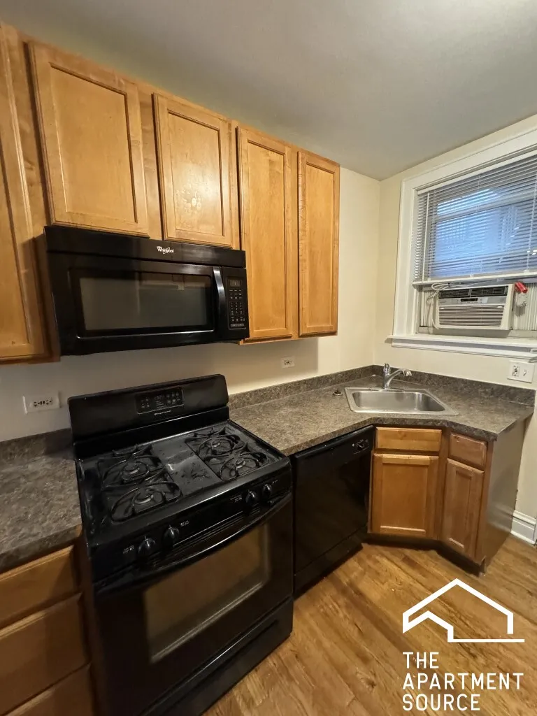 ,  60130, USA 60130-unit#2F-Forest Park-IL