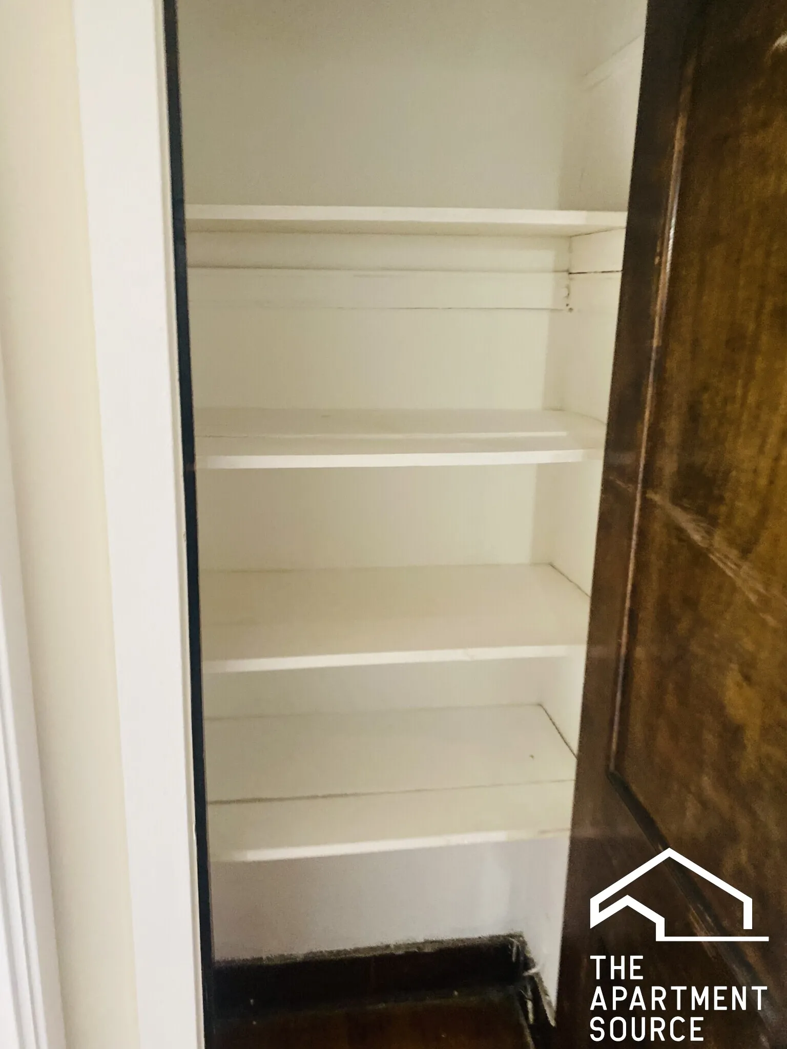 3146 S Harlem Ave, Riverside,  60546, USA 60546-unit#1E-Berwyn-IL