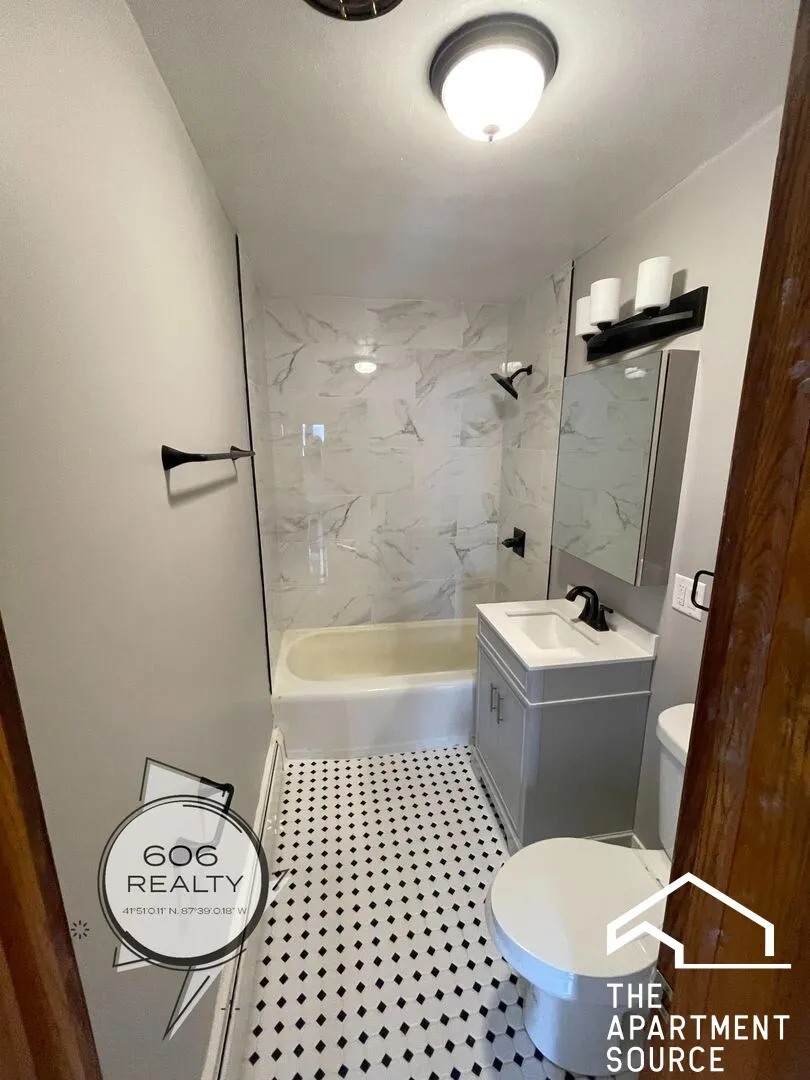 3533 S Harlem Ave, , 60402, USA 60402-unit#2M-Berwyn-IL