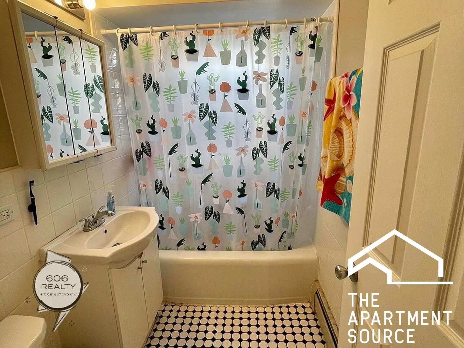 3533 S Harlem Ave, , 60402, USA 60402-unit#2M-Berwyn-IL