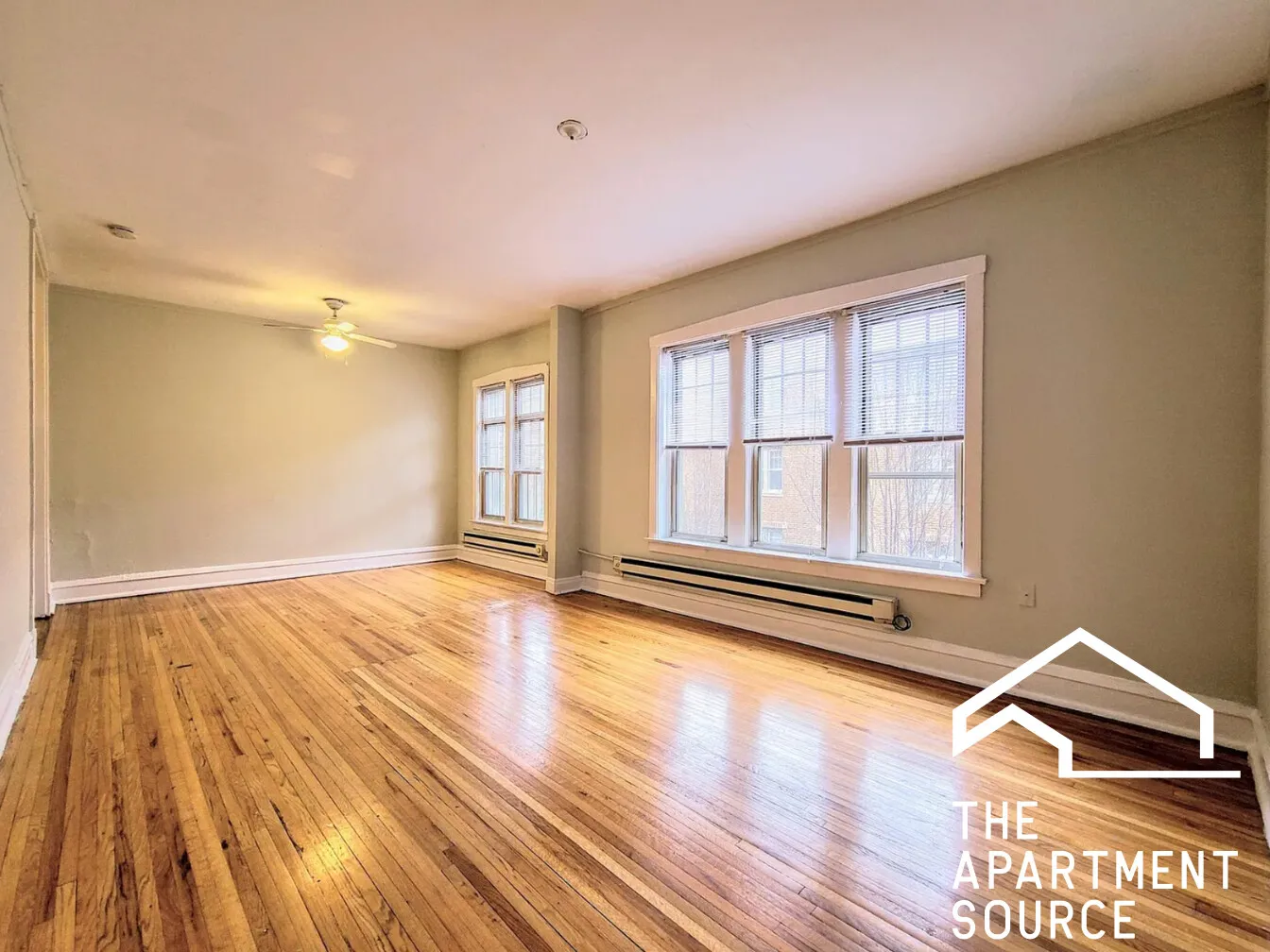 624 W Barry Ave, , 60657, USA 60657-unit#W1-Chicago-IL