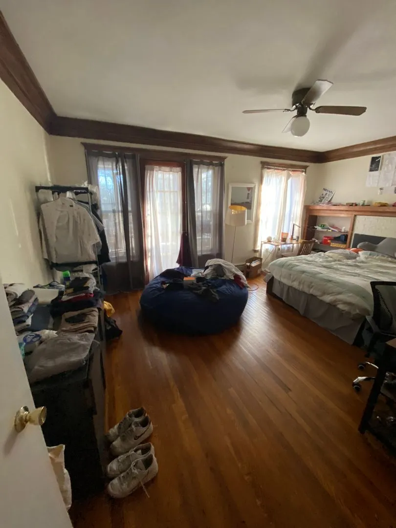 5424 S University Ave, ,  60615, USA 60615-unit#2S-Chicago-IL