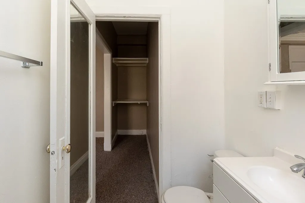 3831 N Fremont St, ,  60613, USA 60613-unit#212-Chicago-IL