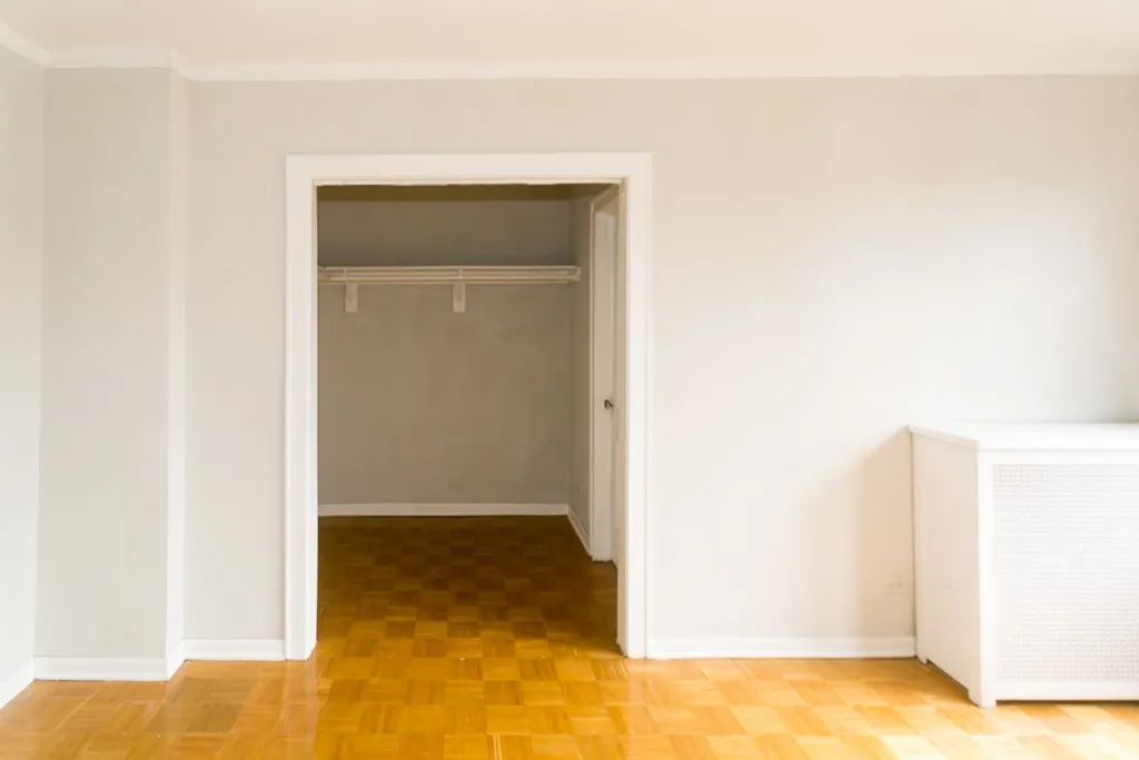 739 W Belmont Ave, ,  60657, USA 60657-unit#411-Chicago-IL