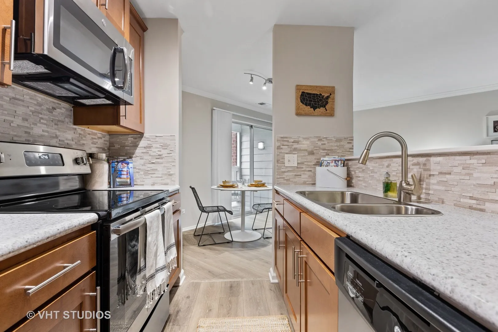 21 Wisteria Ln, , 60173, USA 60173-unit#21-Schaumburg-IL