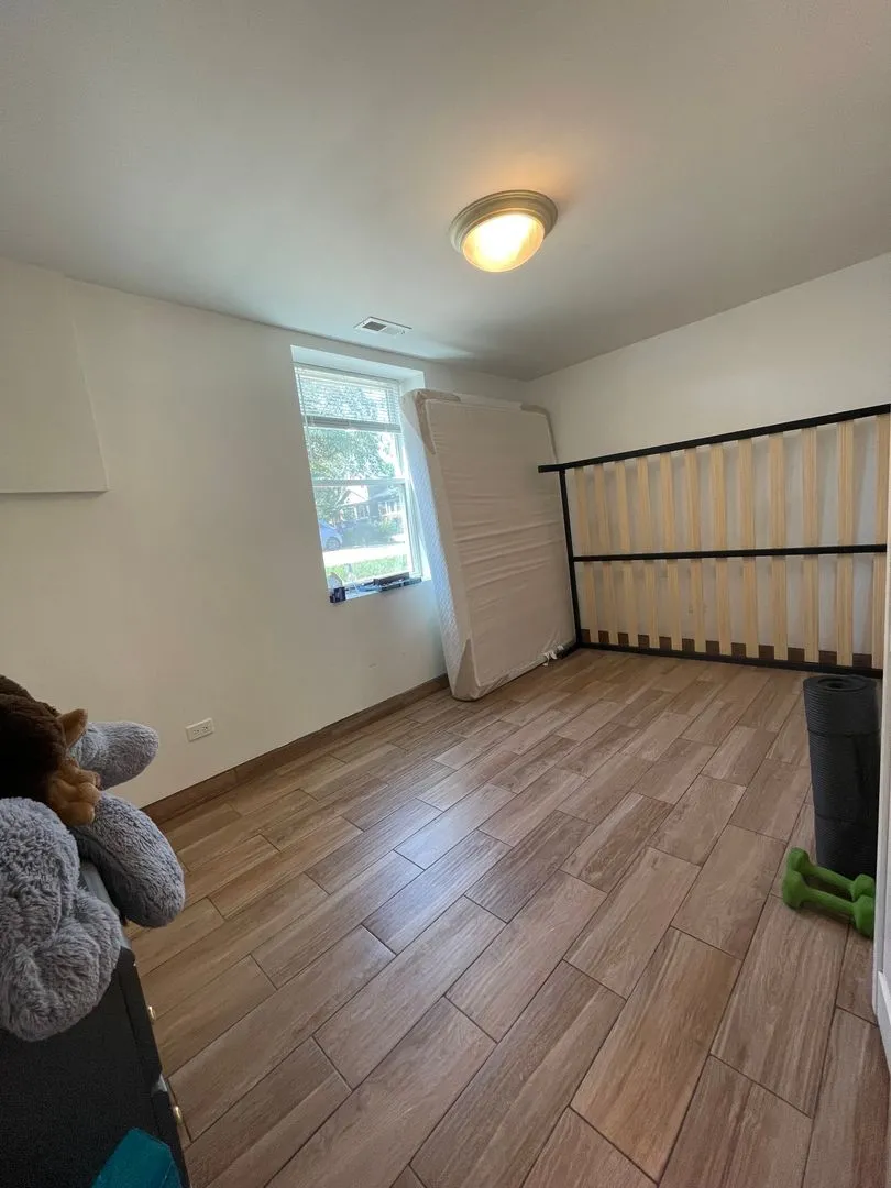 3450 W Waveland Ave, ,  60618, USA 60618-unit#BW-Chicago-IL