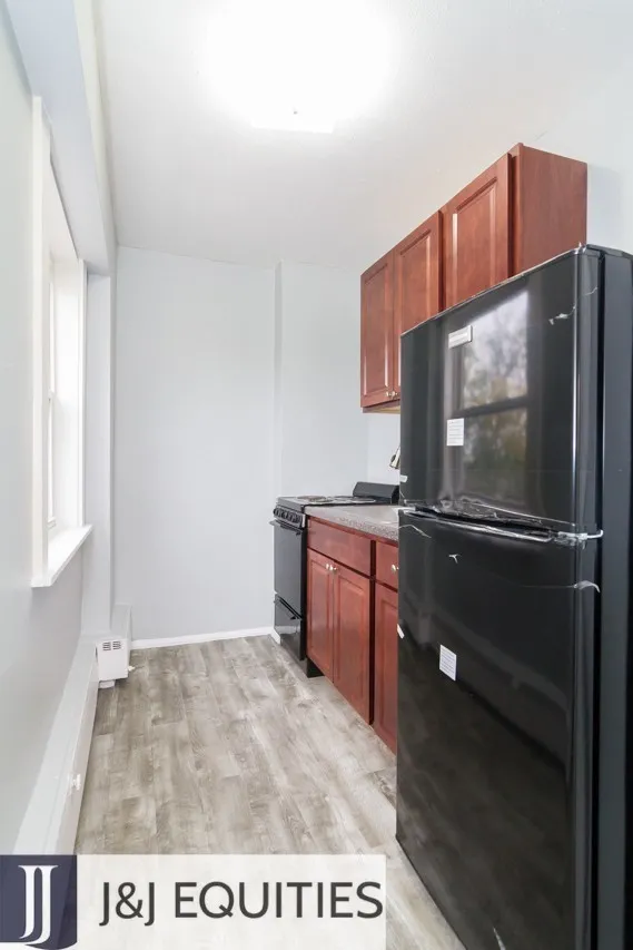7333 N Ridge Blvd, , 60645, USA 60645-unit#403-Chicago-IL