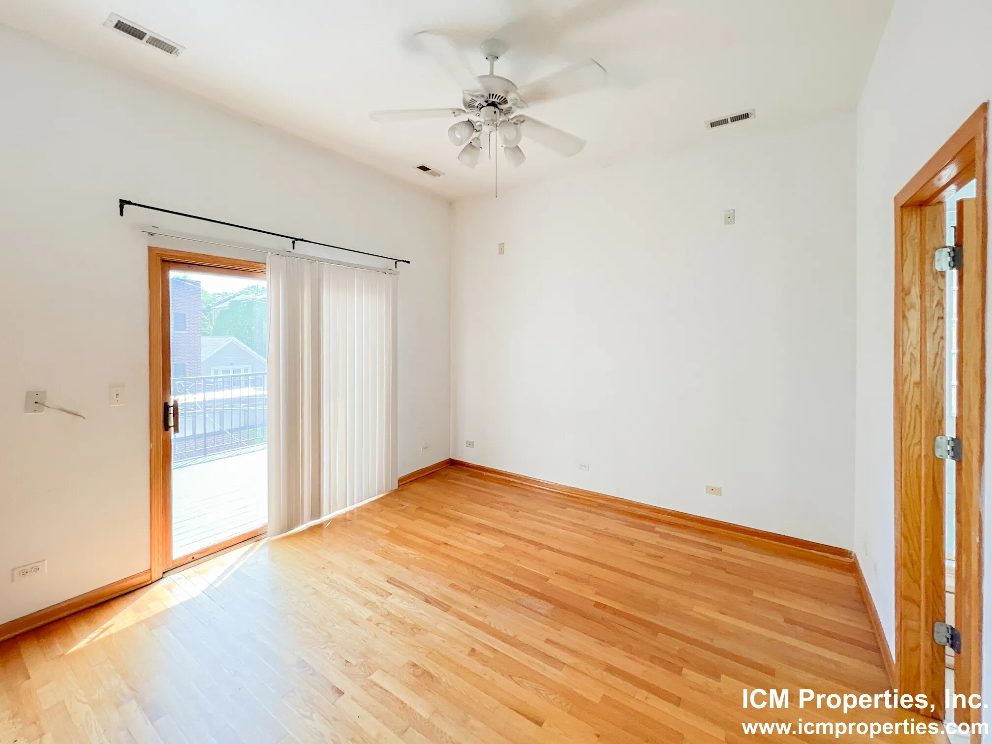 2741 N Southport Ave, ,  60614, USA 60614-unit#2741-3S-Chicago-IL