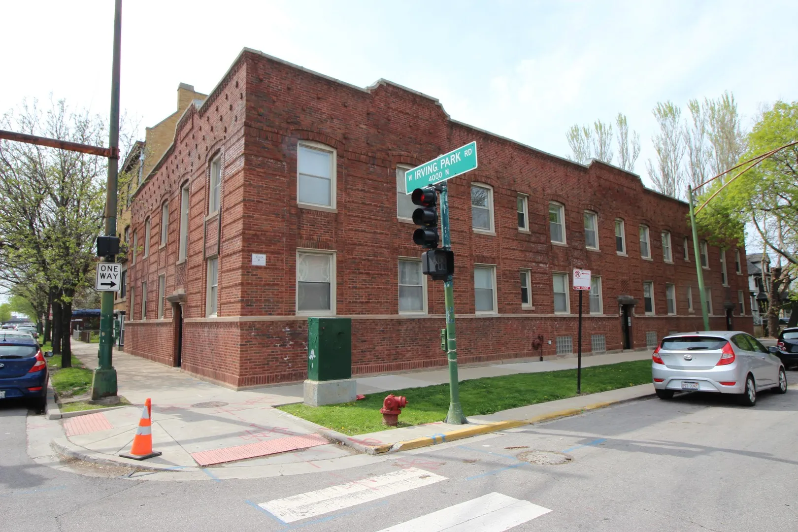 4008 N Hamlin Ave, , 60618, USA 60618-unit#2S-Chicago-IL