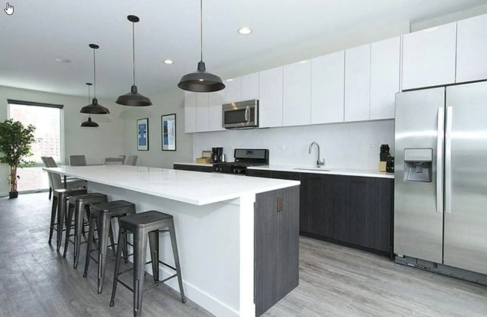 4027 N Broadway #401, , 60613, USA 60613-Chicago-IL