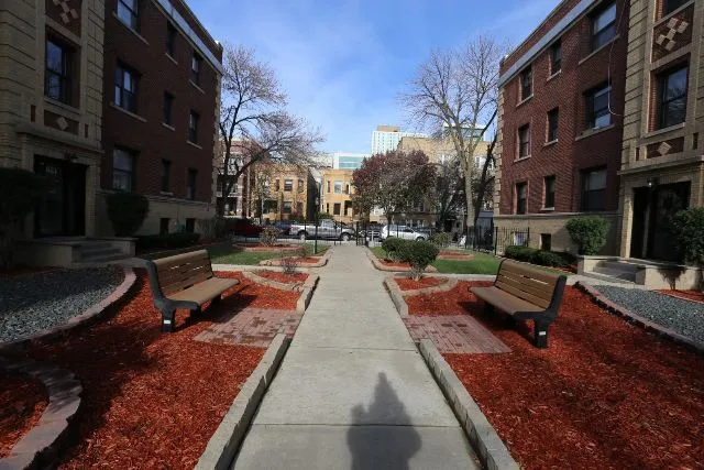 825 W Waveland Ave, ,  60613, USA 60613-unit#2S-Chicago-IL