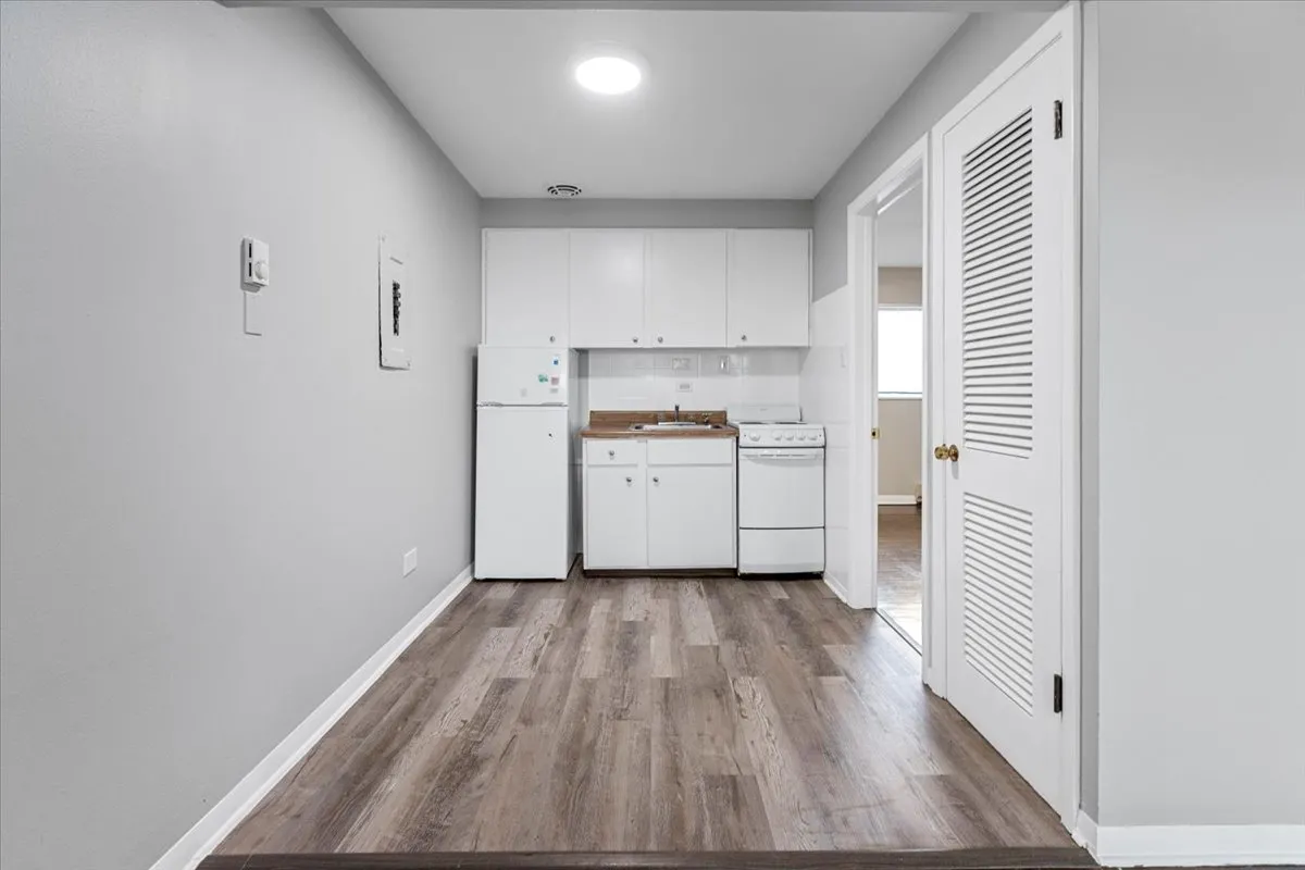 6212 W 64th Pl, , 60638, USA 60638-unit#102-Chicago-IL