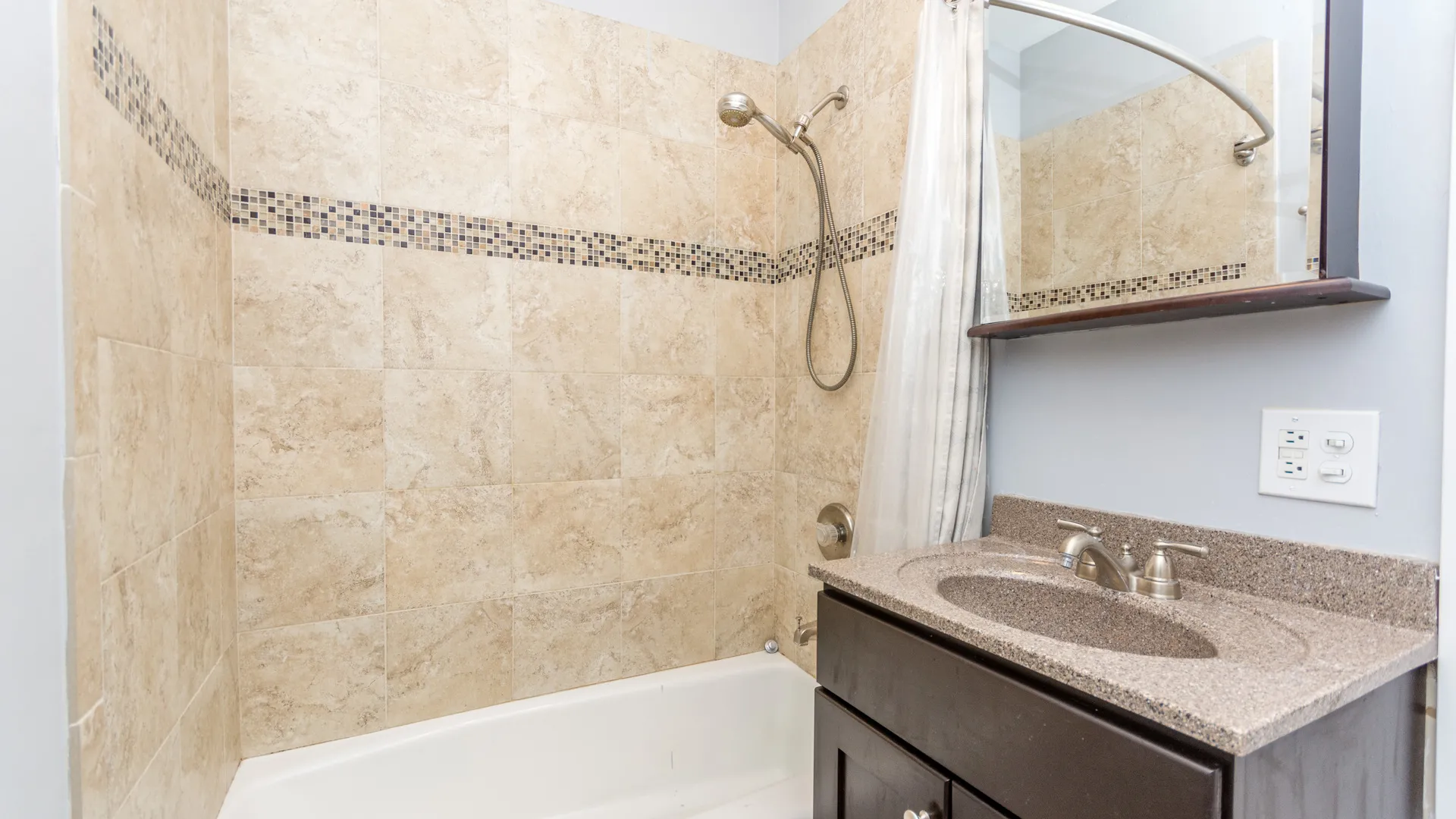 1156 W Lill Ave, ,  60614, USA 60614-unit#3-Chicago-IL