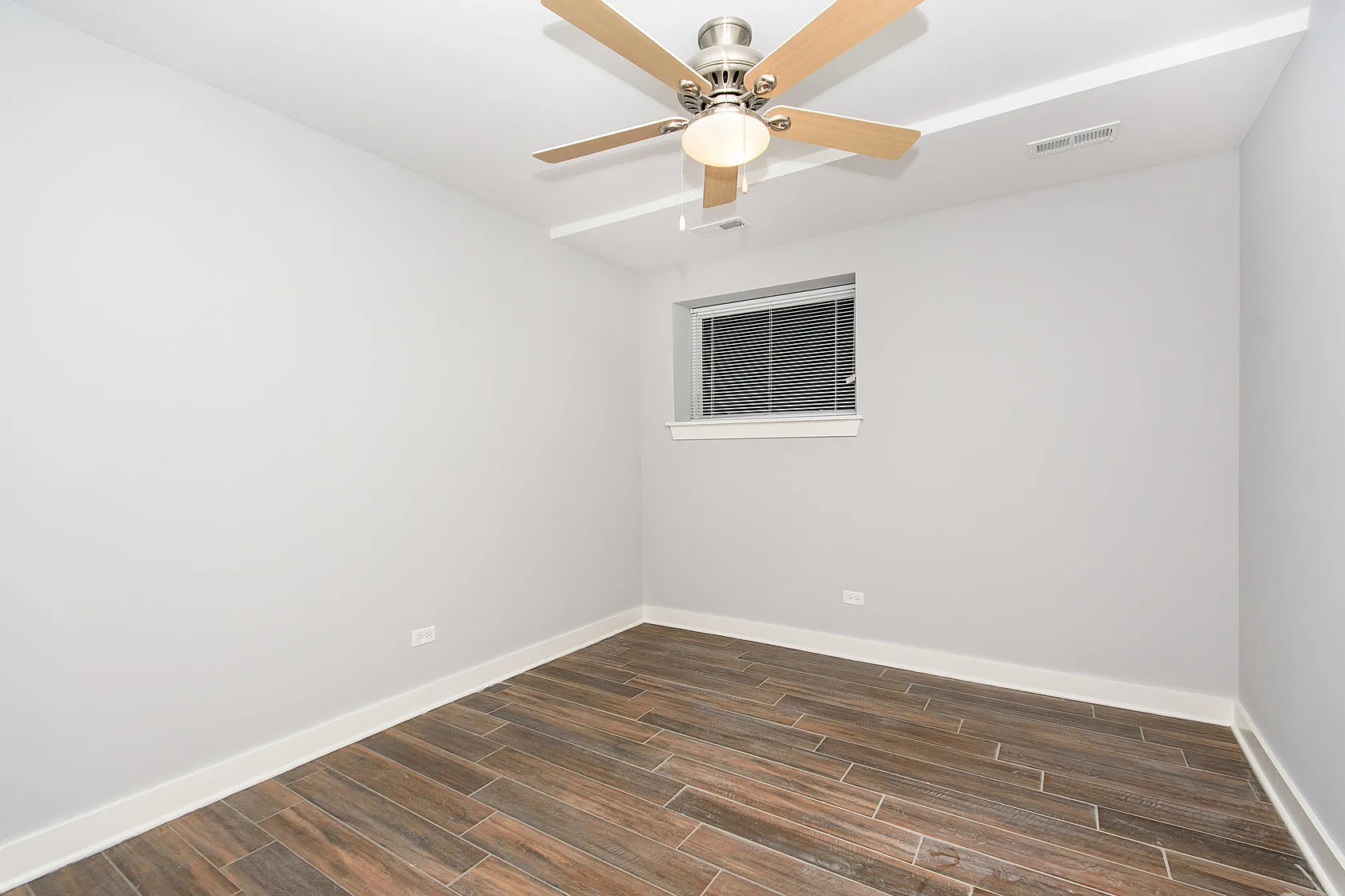 852 W Newport Ave, ,  60657, USA 60657-unit#G-Chicago-IL
