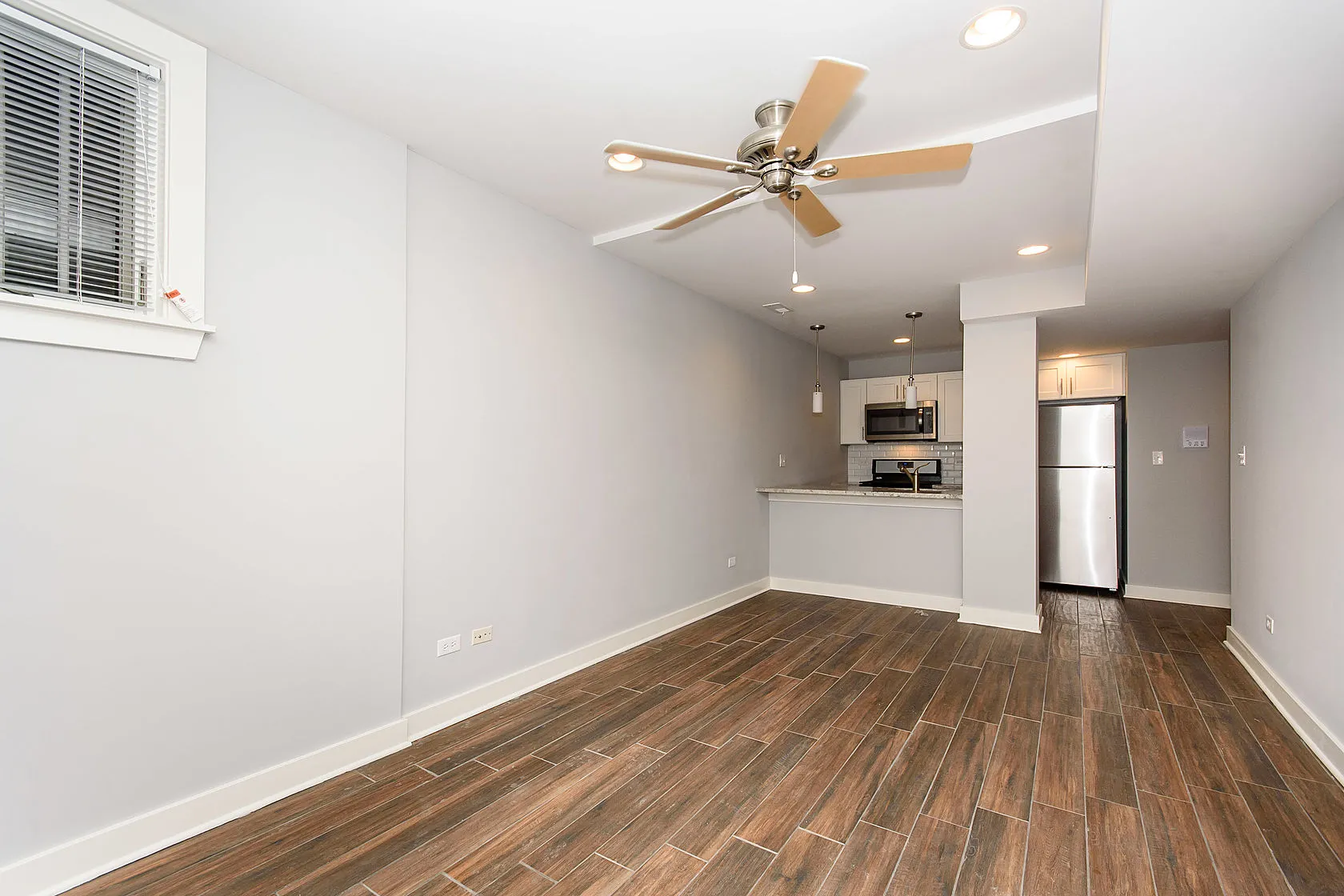 852 W Newport Ave, ,  60657, USA 60657-unit#G-Chicago-IL