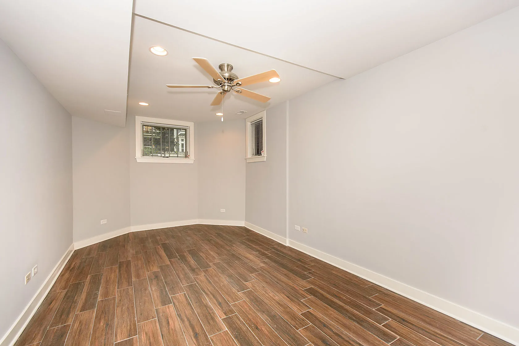 852 W Newport Ave, ,  60657, USA 60657-unit#G-Chicago-IL