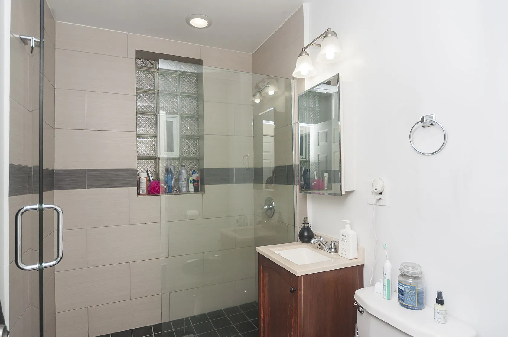 2068 Western Ave, Flossmoor,  60422, USA 60647-unit#2R-Chicago-IL