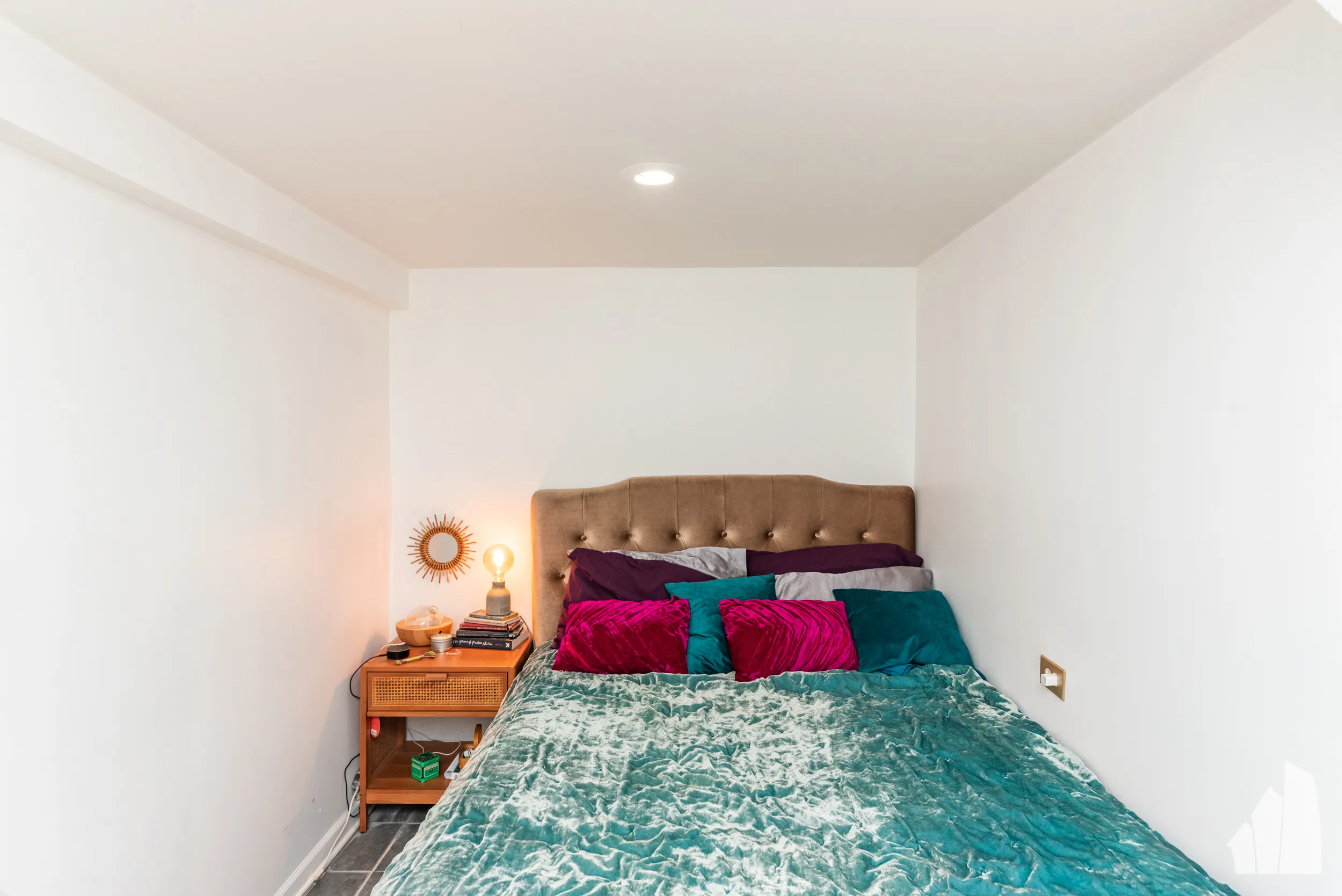 2005 W Race Ave, ,  60612, USA 60612-unit#Basement-Chicago-IL