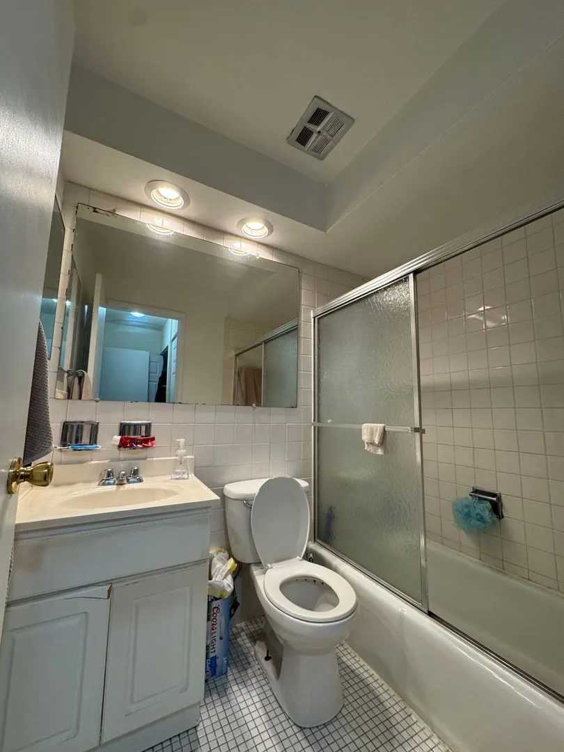 535 W Briar Pl, , 60657, USA 60657-unit#356-Chicago-IL