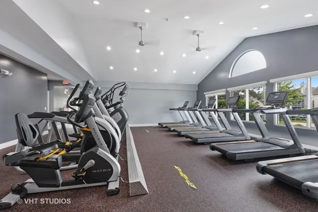 20 Sterling Cir, ,  60189, USA 60189-unit#20-Wheaton-IL